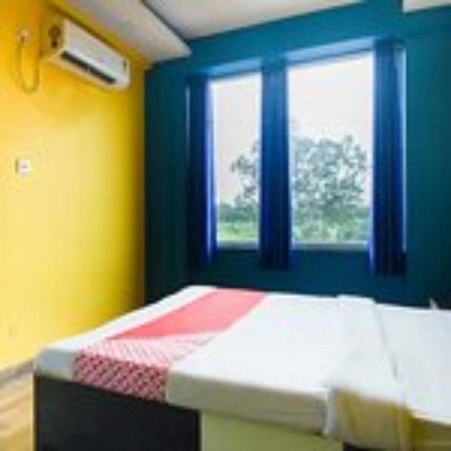 Staymaker Royal Galaxy Durgāpur Extérieur photo